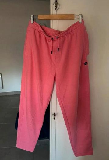 leuke jogging champion beschikbaar voor biedingen