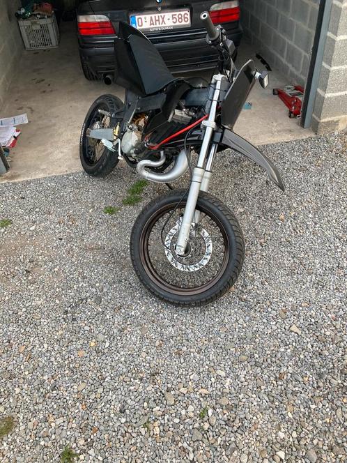 Derbi senda sm 70cc, Fietsen en Brommers, Brommers | Derbi, Zo goed als nieuw, Ophalen