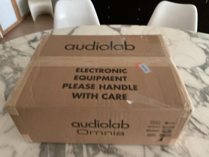 Audiolab Ommia all in one silver, TV, Hi-fi & Vidéo, Amplificateurs & Ampli-syntoniseurs, Neuf, Stéréo, 60 à 120 watts, Autres marques