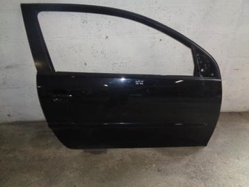 A vendre portiere avant droite VW Golf 5 3portes beschikbaar voor biedingen
