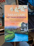 Sarah Lark - Het familiegeheim, Ophalen of Verzenden, Zo goed als nieuw, Sarah Lark