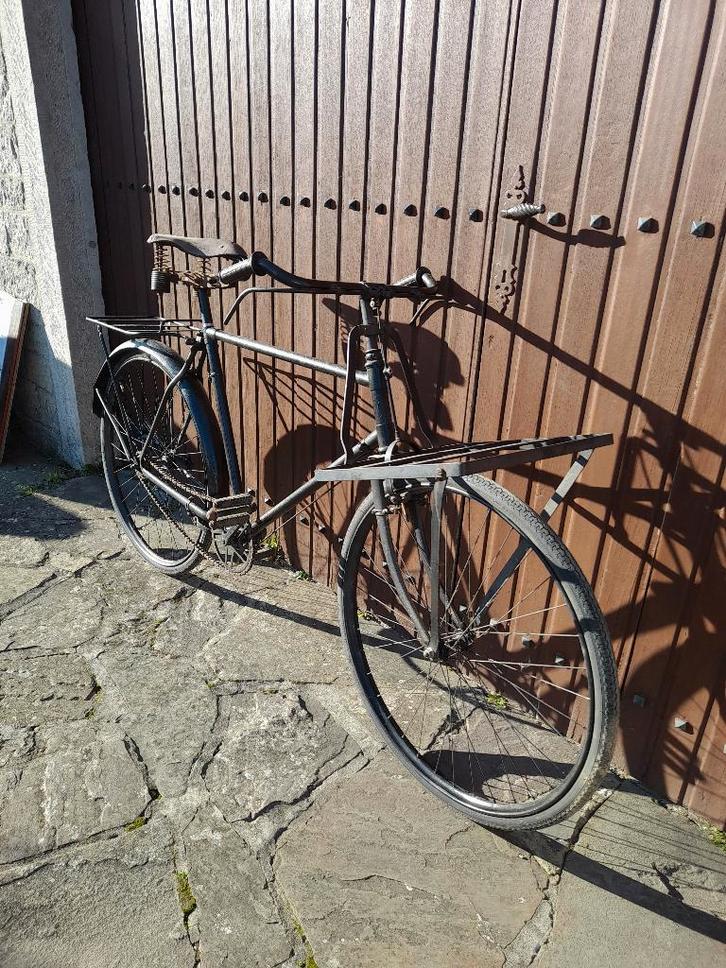 Velo ancetre oldtimer FONCTIONNEL ideal militaria, déco loft, Vélos & Vélomoteurs, Vélos | Ancêtres & Oldtimers, Années 40, Enlèvement