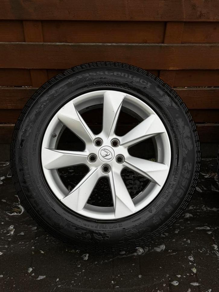 Set winterbanden met velgen – Lexus (235/65 R18), Auto-onderdelen, Banden en Velgen, Velg(en), Winterbanden, 18 inch, Ophalen