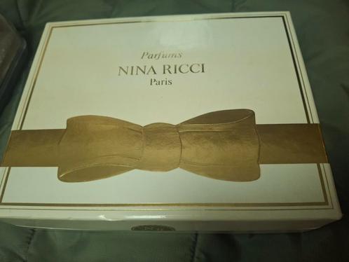Coffret vintage Nina Ricci  parfums, Verzamelen, Parfumverzamelingen, Ophalen of Verzenden