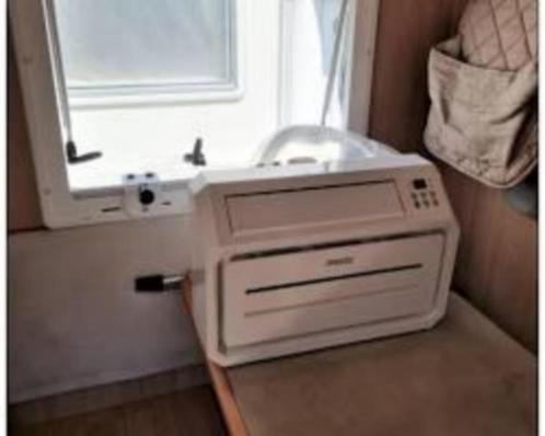 Mestic SPA-3000 split airco, Caravans en Kamperen, Overige Caravans en Kamperen, Nieuw, Ophalen