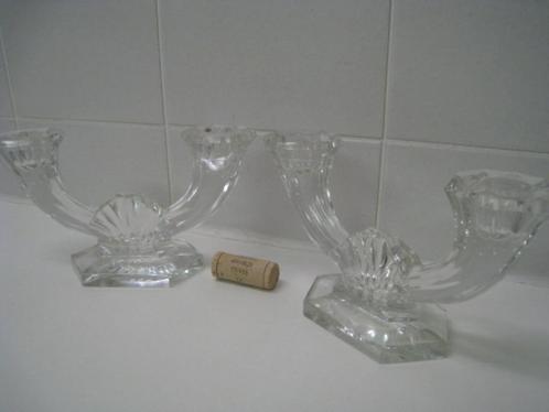 2 antieke glazen kandelaars met 2 armen, Antiek en Kunst, Antiek | Kandelaars, Ophalen of Verzenden