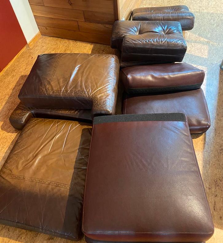 Gratis kussens, Huis en Inrichting, Zetels | Voetbanken en poefs, Gebruikt, Minder dan 50 cm, 50 tot 75 cm, Overige vormen, Overige materialen