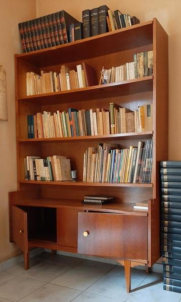 Renovatie-projectje: authentieke vintage '50 bureau en kast beschikbaar voor biedingen