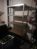 Étagère métallique, Utilisé