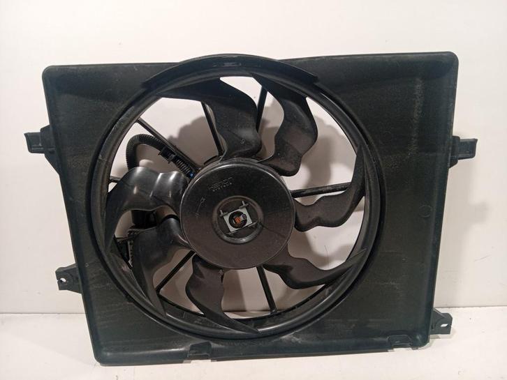 KOELVENTILATORMOTOR Hyundai Bayon (01-2021/-) (25304Q0410), Auto-onderdelen, Airco en Verwarming, Hyundai, Gebruikt