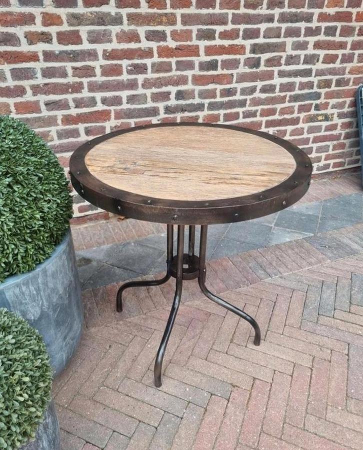 Teak bijzettafel, Huis en Inrichting, Tafels | Bijzettafels, Zo goed als nieuw, Rond, 45 tot 60 cm, 55 tot 75 cm, Hout, Ophalen