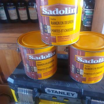 Set van 3 natuurlijke sadoline teakbeitsen  beschikbaar voor biedingen