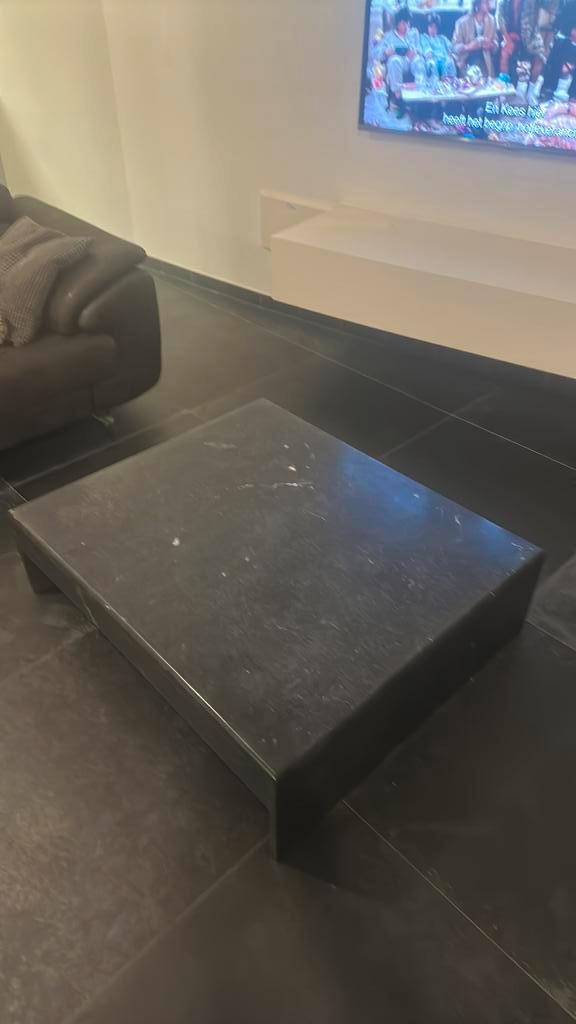 Salontafel van belgische donkerblauwe hardsteen., Huis en Inrichting, Tafels | Salontafels, Zo goed als nieuw, Ophalen
