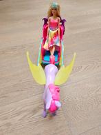 Barbie met paard en koets, Kinderen en Baby's, Speelgoed | Poppen, Ophalen of Verzenden, Zo goed als nieuw
