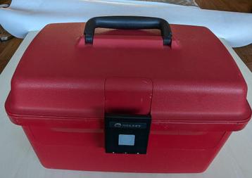 Beautycase Delsey beschikbaar voor biedingen
