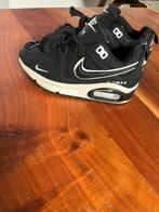 Nike air Max enfant taille 30, Kinderen en Baby's, Ophalen of Verzenden, Zo goed als nieuw