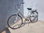 Damesfiets, Fietsen en Brommers, Ophalen, Gebruikt, Versnellingen
