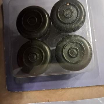 opsteekdopjes beschikbaar voor biedingen