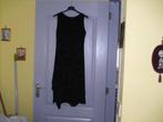 a vendre robe pour dame, Kleding | Dames, Jurken, Ophalen of Verzenden, Zo goed als nieuw, Overige kleuren, Knielengte