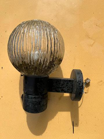 Buitenverlichting beschikbaar voor biedingen