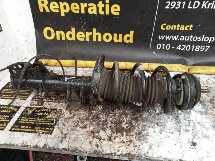 Schokdemperpoot links-voor van een Opel Adam, Auto-onderdelen, Ophanging en Onderstel, Opel, Gebruikt, 3 maanden garantie, Ophalen of Verzenden