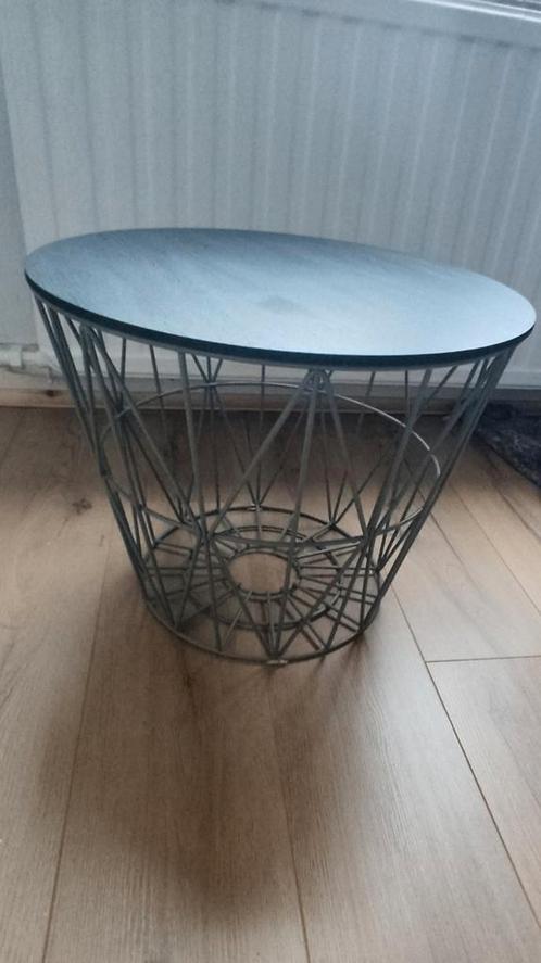 Salontafel met opbergruimte (D:50, H:40cm), Huis en Inrichting, Tafels | Bijzettafels, Zo goed als nieuw, Ophalen