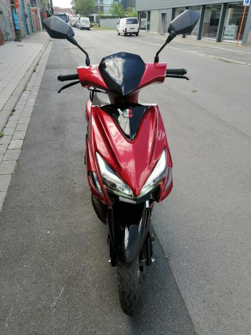 scooter klas A 25/uur gts sirocco , bouwjaar 2022 , 750 euro, Fietsen en Brommers, Snorfietsen en Snorscooters, Nieuw, Overige merken