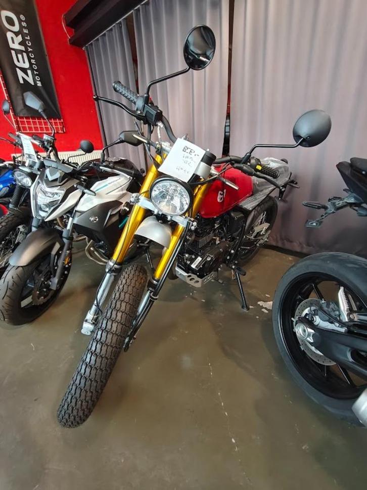 MUTT125, Motoren, Motoren | Overige merken, Bedrijf, 11 kW of minder, 1 cilinder, Ophalen