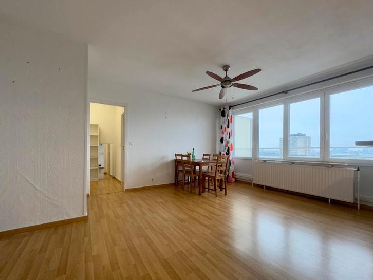 TE KOOP Appartement met 1 slaapkamer en terras, Immo, Huizen en Appartementen te koop, Brussel, Appartement