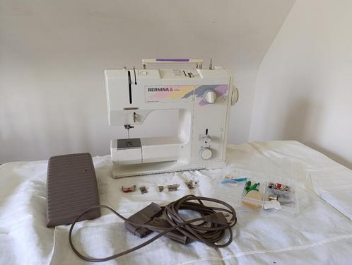 Bernina 1004, Hobby en Vrije tijd, Naaimachines en Toebehoren, Zo goed als nieuw, Naaimachine, Bernina, Ophalen