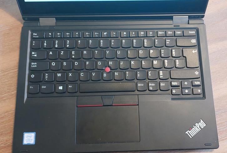Lenovo ThinkPad L390 Yoga met styluspen, Computers en Software, Windows Laptops, Zo goed als nieuw, 8 GB, Ophalen of Verzenden