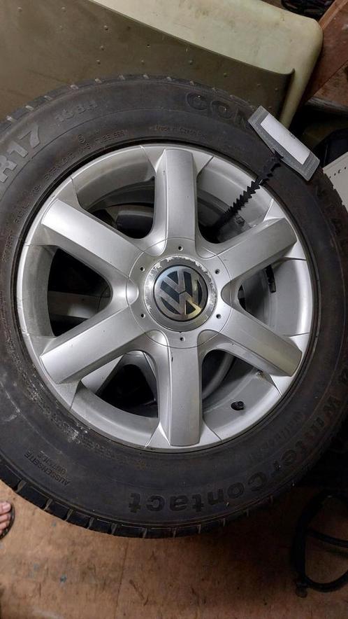 17 Inch Volkswagen Touareg velgen met winterbanden, Auto-onderdelen, Banden en Velgen, Band(en), Winterbanden, 17 inch, 235 mm