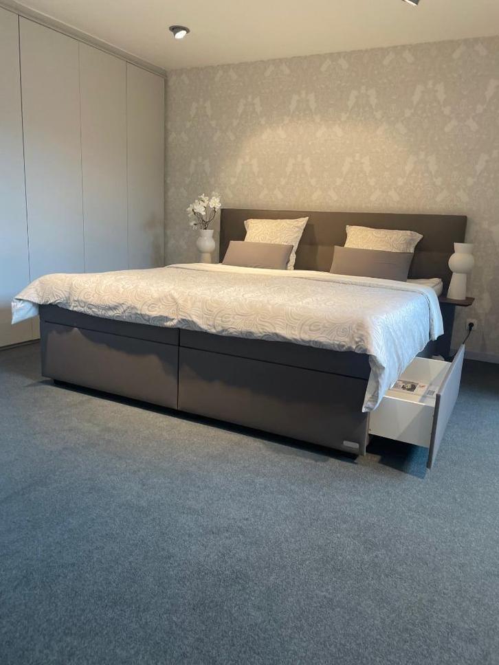 Waterbed compleet met bergruimte 200cm x 220 cm, Huis en Inrichting, Slaapkamer | Waterbedden, Nieuw, Duo-systeem, Overige maten