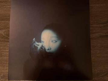 Eternal Sunshine Deluxe: Brighter Days Ahead (Ariana Grande) beschikbaar voor biedingen