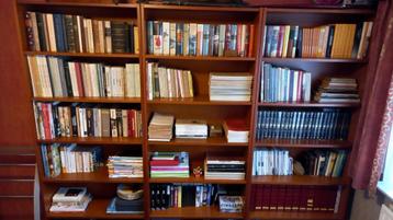 Boeken te koop beschikbaar voor biedingen