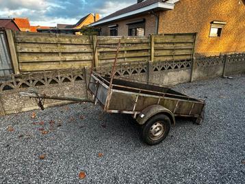 Aanhangwagen- opknapper beschikbaar voor biedingen
