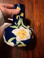 Porseleinen bloemenvaasontwerp als nieuw, Antiek en Kunst, Ophalen