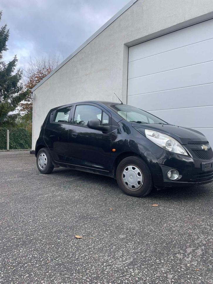 Chevrolet Spark 1.0 2011 Essence 1 an de garantie, Auto's, Chevrolet, Bedrijf, Spark, Apple Carplay, Benzine, Stadsauto, 5 deurs