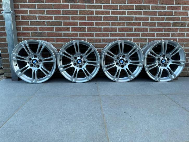 BMW M Velgen - 5 serie - F10 F11 - 18 inch - Winter/Zomer, Auto-onderdelen, Banden en Velgen, Velg(en), Winterbanden, 18 inch