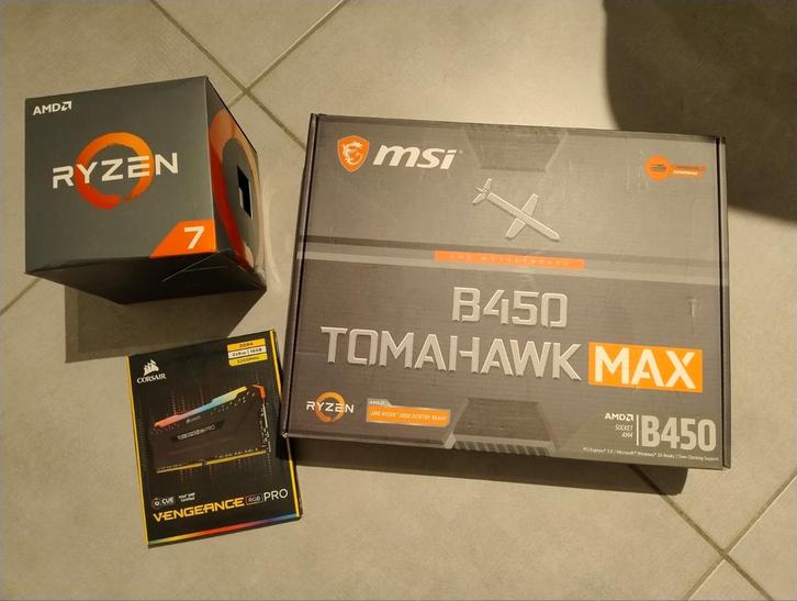 Ryzen 7 2700x/MSI Tomahawk max B450/Corsair 16gb RGB, Computers en Software, Processors, Zo goed als nieuw, Ophalen of Verzenden