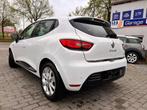 Renault Clio 0.9 TCe Energy Limited (bj 2017), Auto's, 898 cc, Stof, Gebruikt, Wit