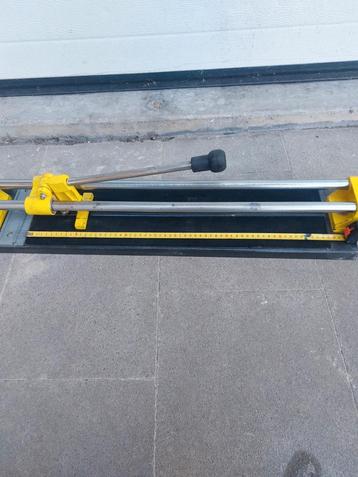 Tegelsnijder van 60 cm beschikbaar voor biedingen