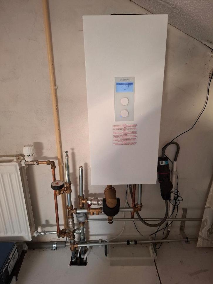 eletrische cv ketel, Doe-het-zelf en Bouw, Chauffageketels en Boilers, Zo goed als nieuw, 3 t/m 5 jaar oud, Ophalen of Verzenden