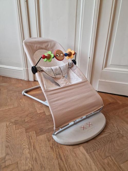 Bijna nieuwe beige baby bjorn wipstoel, Kinderen en Baby's, Wipstoeltjes, Zo goed als nieuw, Wipstoel, Ophalen