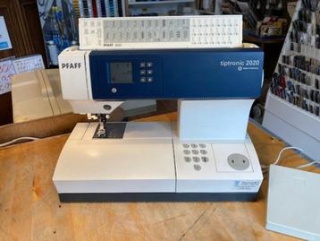 Pfaff Tiptronic 2020 computernaaimachine met idt beschikbaar voor biedingen