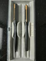 Stylo à bille et stylo plume Parker dans un coffret cadeau,, Collections, Stylos, Avec boîte, Ensemble de stylos, Enlèvement ou Envoi