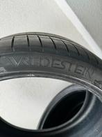 2 pneus été Vredestein 245/35r20