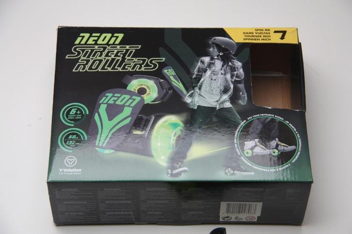 Y volution neon street rollers groen rolschaatsen, Enfants & Bébés, Jouets | Extérieur | Patins à roulettes, Comme neuf, Enfants