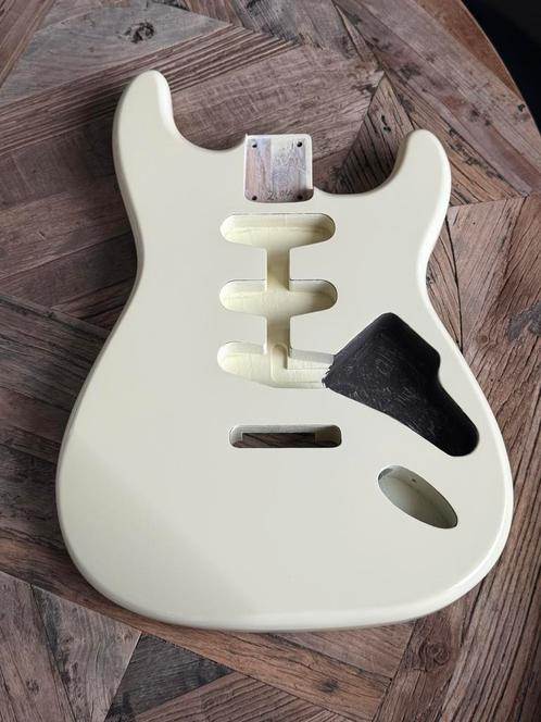 Stratocaster body” Vintage White Alder “ new, Muziek en Instrumenten, Instrumenten | Onderdelen, Verzenden