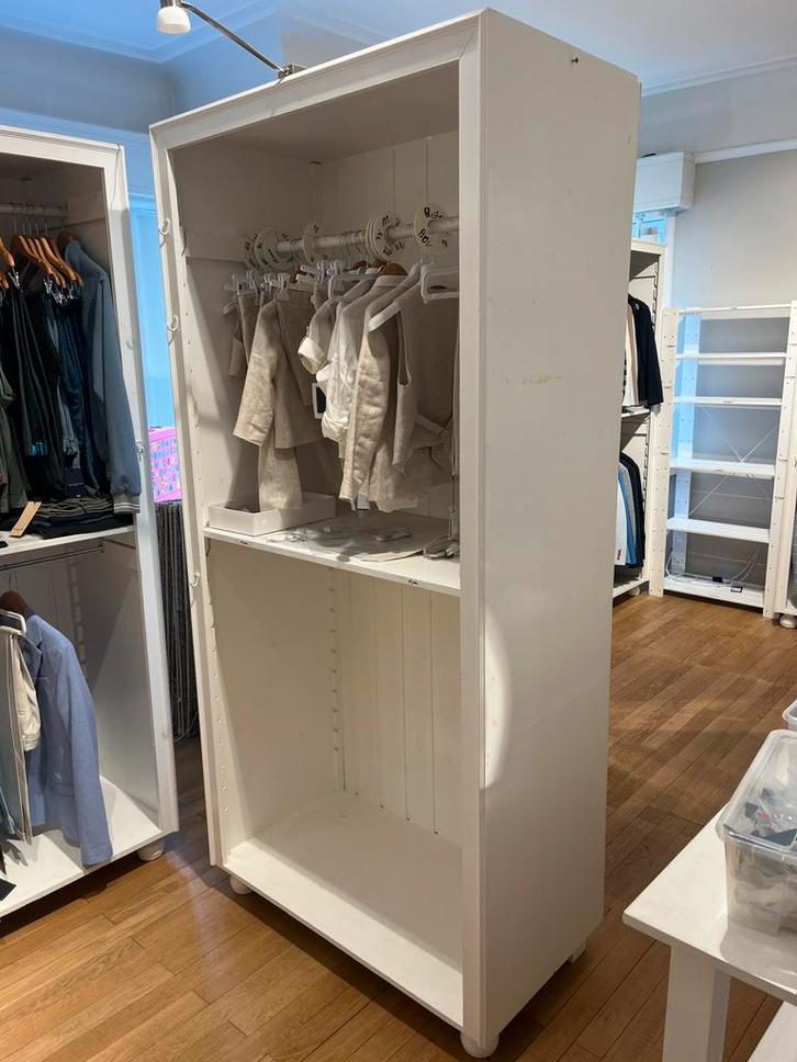 Houten kledingkast, Huis en Inrichting, Kasten | Kleerkasten, Gebruikt, Met plank(en), Met hangruimte, Ophalen